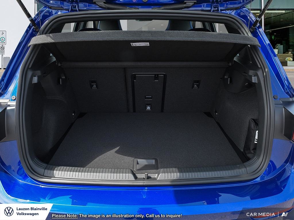 2025 Volkswagen Golf R in Laval, Quebec - 7 - w1024h768px