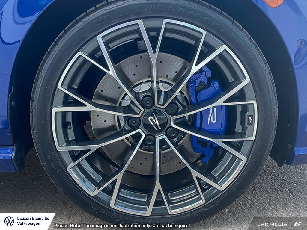 2025 Volkswagen Golf R in Laval, Quebec - 8 - w1024h768px