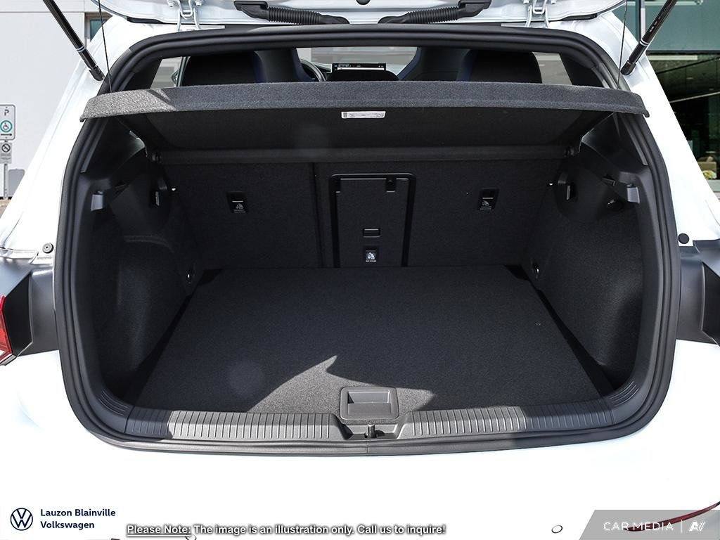 2025 Volkswagen Golf R in Laval, Quebec - 7 - w1024h768px