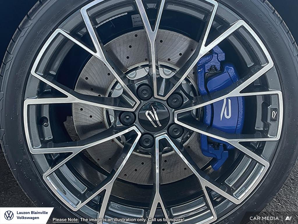 2025 Volkswagen Golf R in Laval, Quebec - 8 - w1024h768px