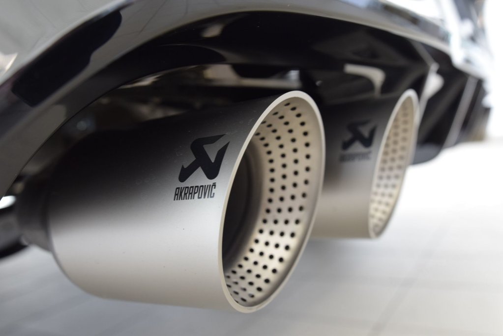 2025 Volkswagen Golf R TOIT PANO+AKRAPOVIC+AWD+ in Laval, Quebec - 5 - w1024h768px