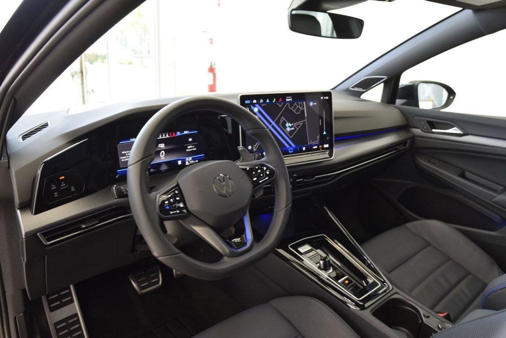 2025 Volkswagen Golf R TOIT PANO+AKRAPOVIC+AWD+ in Laval, Quebec - 9 - w1024h768px