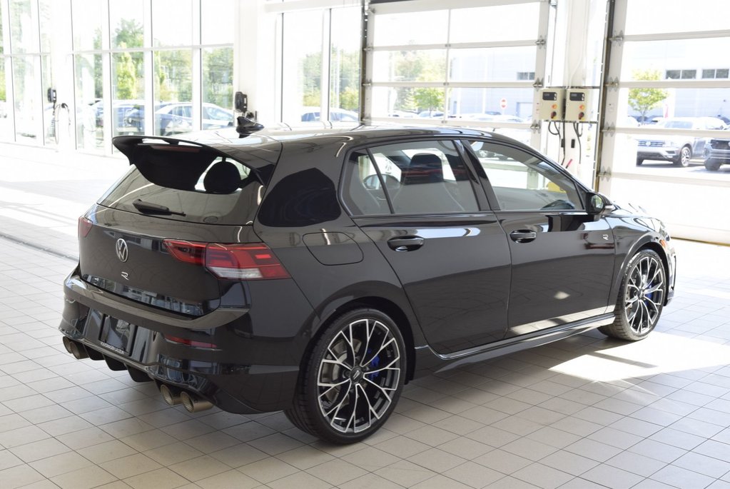 2025 Volkswagen Golf R TOIT PANO+AKRAPOVIC+AWD+ in Laval, Quebec - 13 - w1024h768px