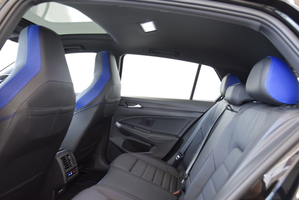 Volkswagen Golf R BLACK EDITION+AKRAPOVIC+ 2025 à Laval, Québec - 22 - w1024h768px