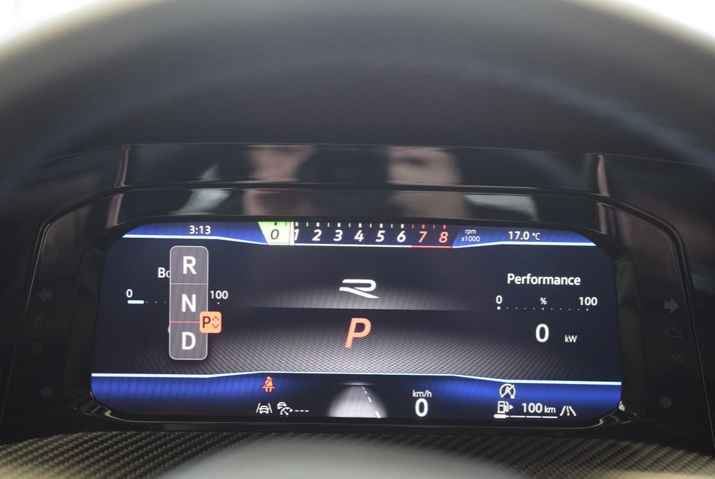 Volkswagen Golf R BLACK EDITION+AKRAPOVIC+ 2025 à Laval, Québec - 28 - w1024h768px