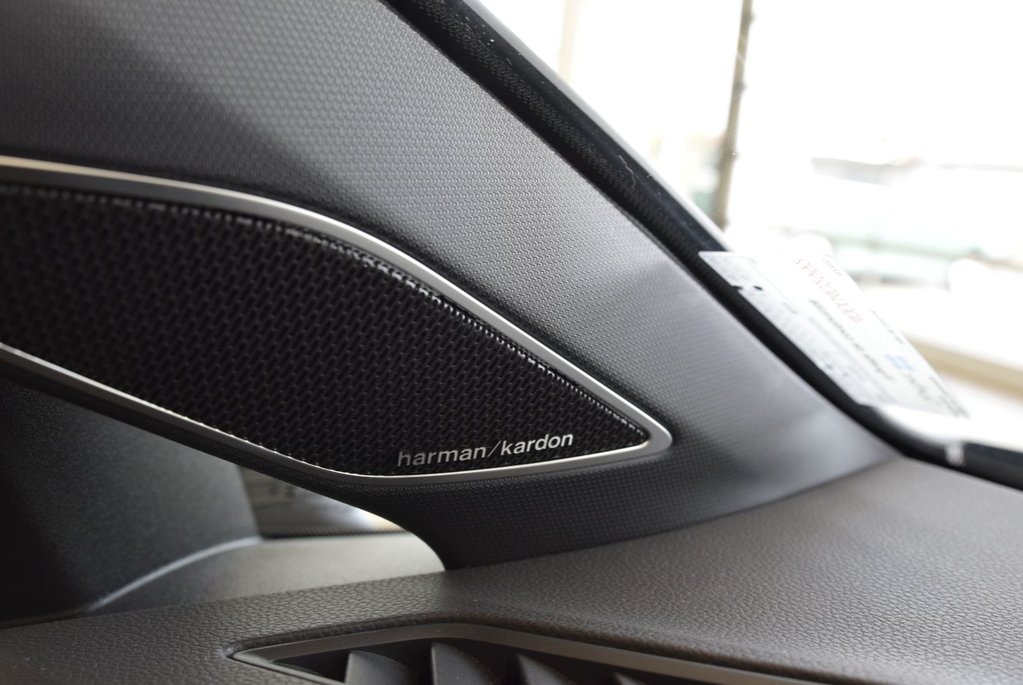 Volkswagen Golf R BLACK EDITION+AKRAPOVIC+ 2025 à Laval, Québec - 25 - w1024h768px