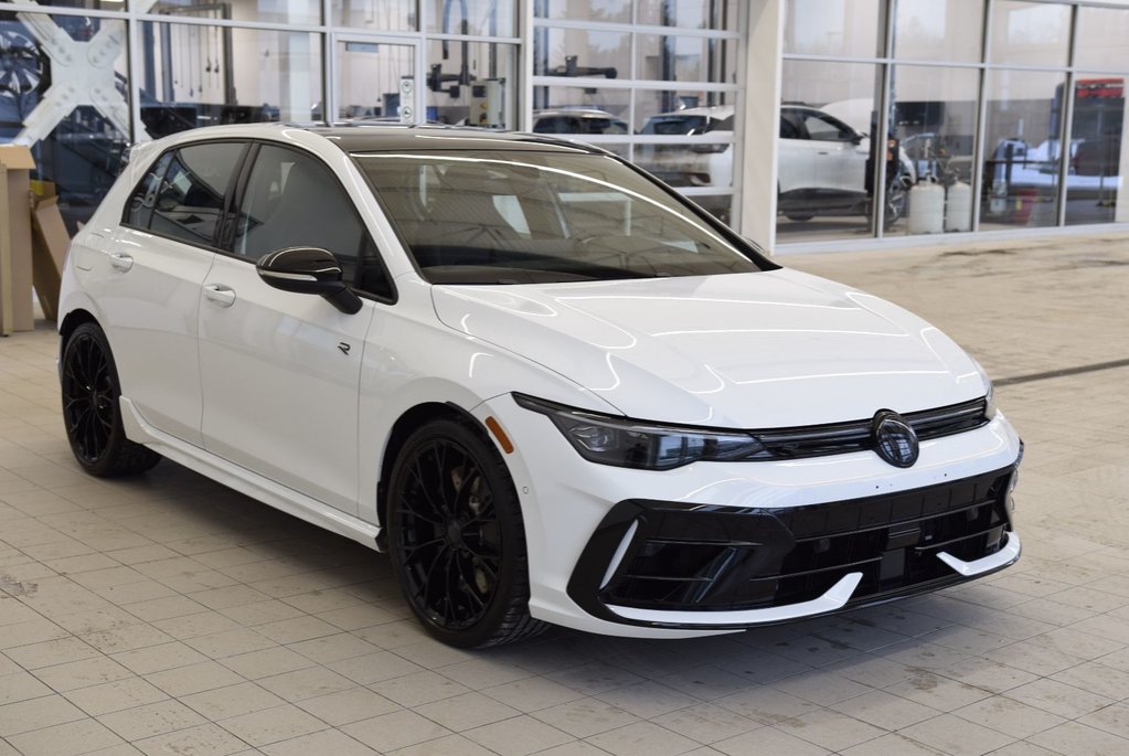 2025 Volkswagen Golf R BLACK PACKAGE+AKRAPOVIC in Laval, Quebec - 14 - w1024h768px