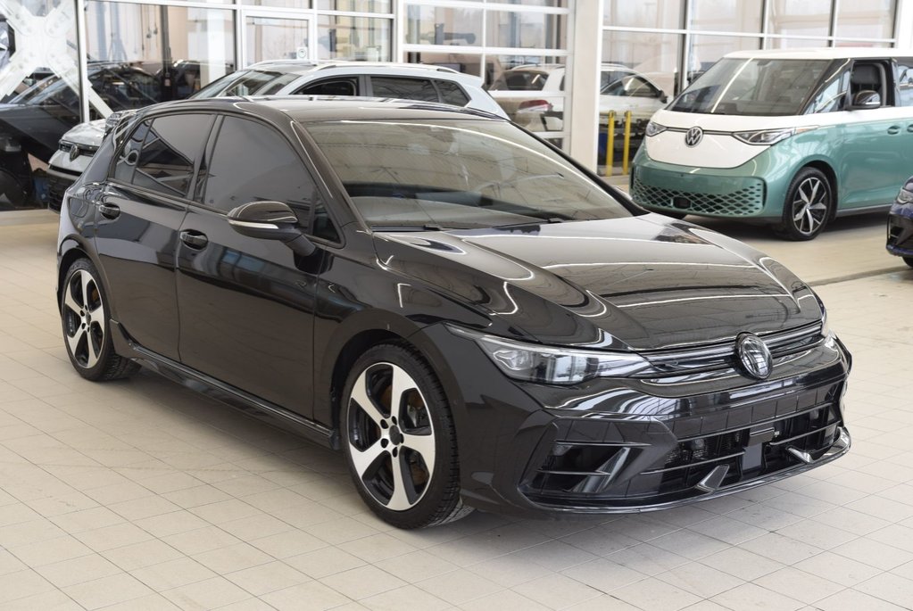 Volkswagen Golf R BLACK EDITION+AKKRAPOVIC 2025 à Laval, Québec - 12 - w1024h768px
