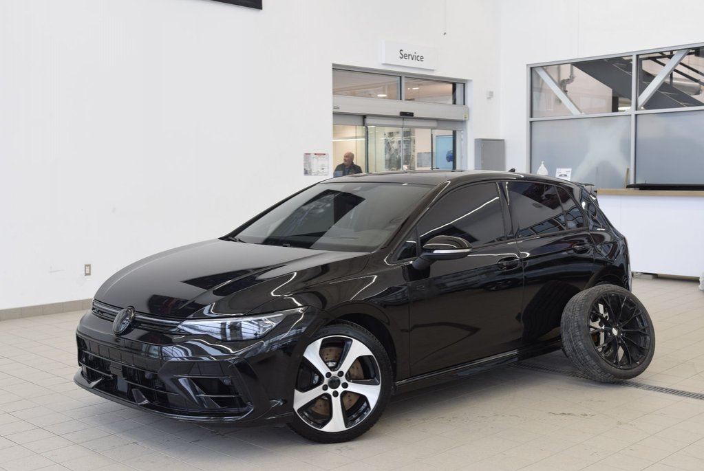 Volkswagen Golf R BLACK EDITION+AKKRAPOVIC 2025 à Laval, Québec - 1 - w1024h768px
