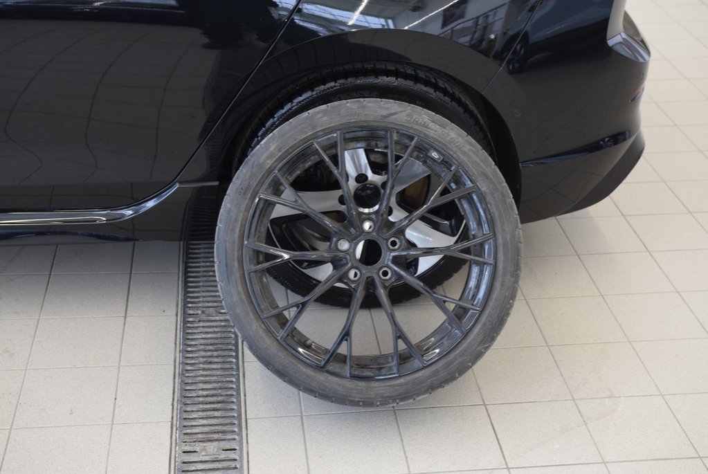 Volkswagen Golf R BLACK EDITION+AKKRAPOVIC 2025 à Laval, Québec - 8 - w1024h768px