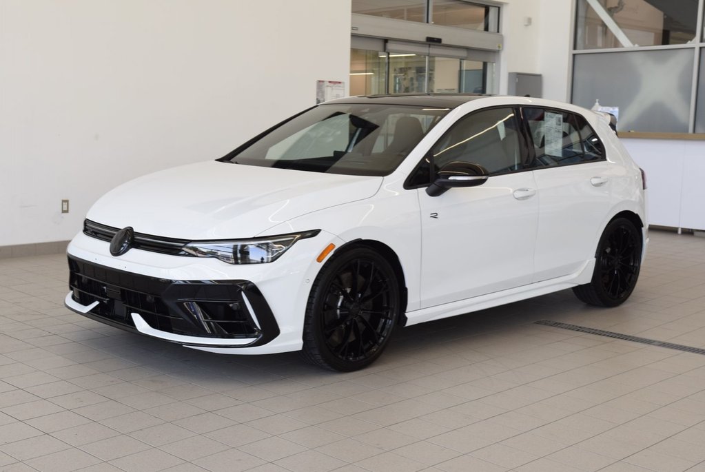 2025 Volkswagen Golf R BLACK EDITION+AKKRAPOVIC in Laval, Quebec - 10 - w1024h768px