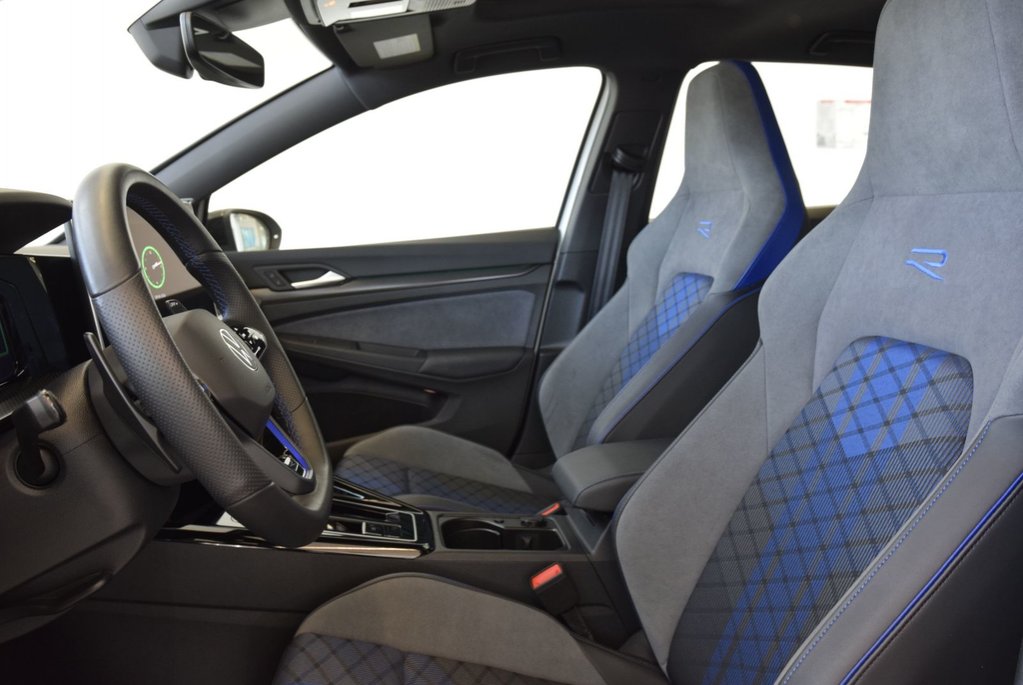 2025 Volkswagen Golf R BLACK EDITION+AKKRAPOVIC in Laval, Quebec - 19 - w1024h768px