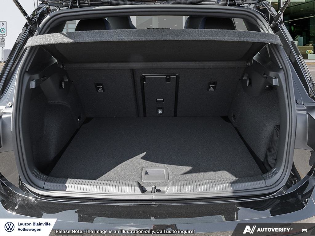 2026 Volkswagen Golf R Black Edition in Laval, Quebec - 7 - w1024h768px