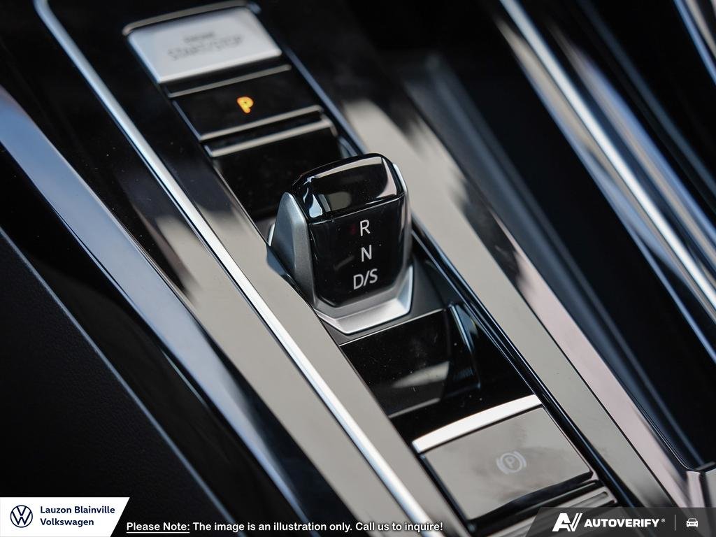 2026 Volkswagen Golf R R 4MOTION in Laval, Quebec - 17 - w1024h768px