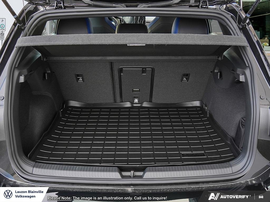 2026 Volkswagen Golf R R 4MOTION in Laval, Quebec - 7 - w1024h768px