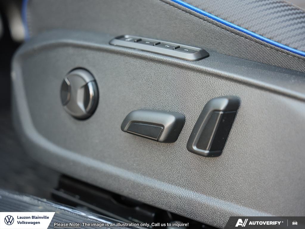 2026 Volkswagen Golf R R 4MOTION in Laval, Quebec - 25 - w1024h768px