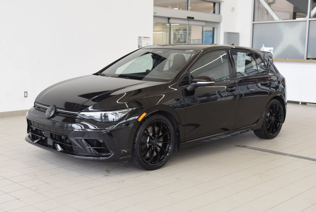 2026 Volkswagen Golf R BLACK EDITION+AKKRAPOVIC in Laval, Quebec - 10 - w1024h768px
