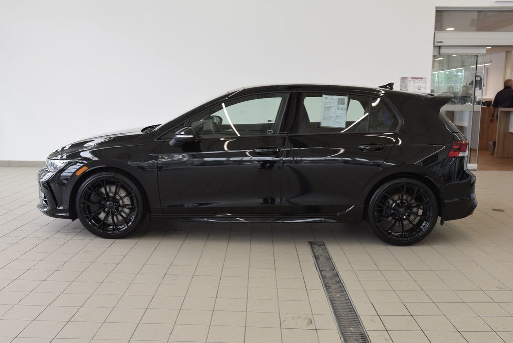 2026 Volkswagen Golf R BLACK EDITION+AKKRAPOVIC in Laval, Quebec - 7 - w1024h768px