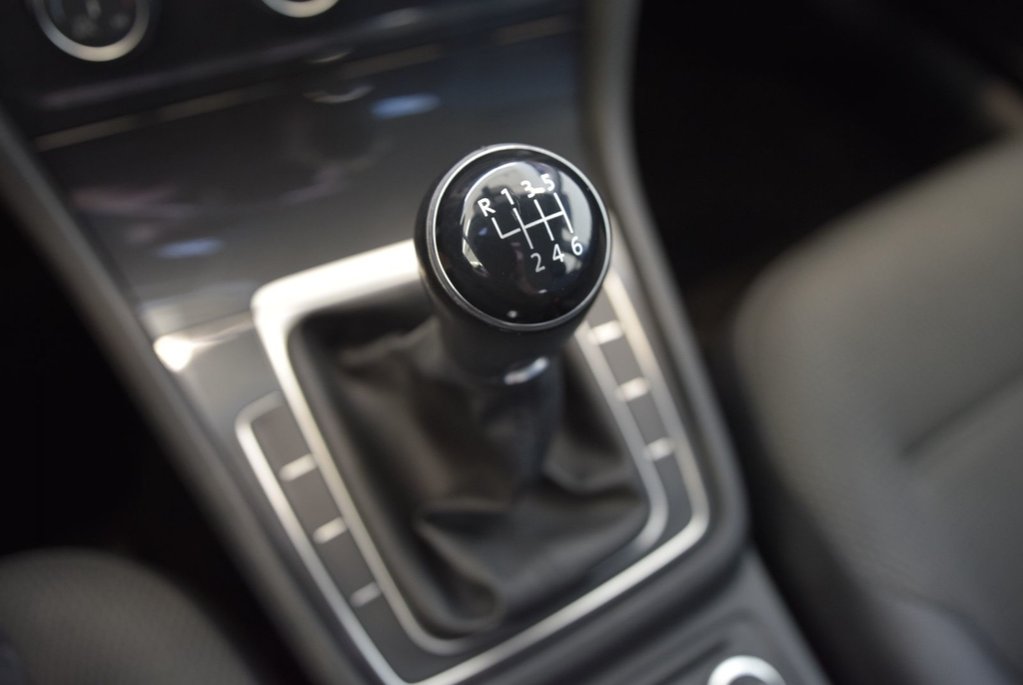 Volkswagen Golf COMFORTLINE+BAS KM+MAG+ 2020 à Laval, Québec - 28 - w1024h768px