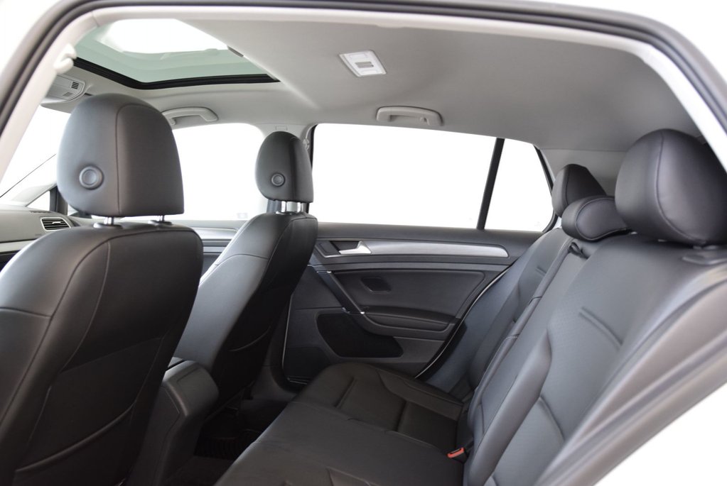 2021 Volkswagen Golf HIGHLINE+TOIT PANO+CUIR+ in Laval, Quebec - 21 - w1024h768px