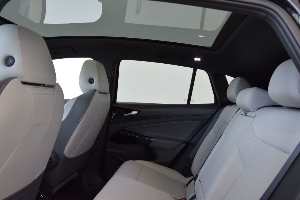 Volkswagen ID.4 PRO+STATEMENT+CUIR+TOIT+ 2021 à Laval, Québec - 22 - w1024h768px
