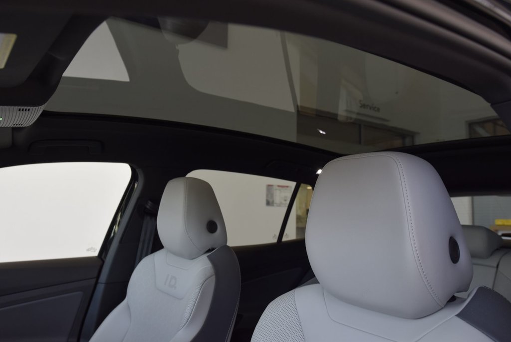 Volkswagen ID.4 PRO+STATEMENT+CUIR+TOIT+ 2021 à Laval, Québec - 8 - w1024h768px