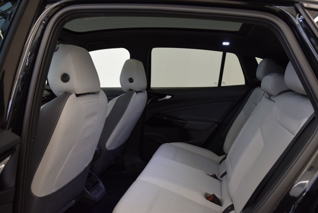 2021 Volkswagen ID.4 PRO+AWD+STATEMENT+CUIR+ in Laval, Quebec - 23 - w1024h768px