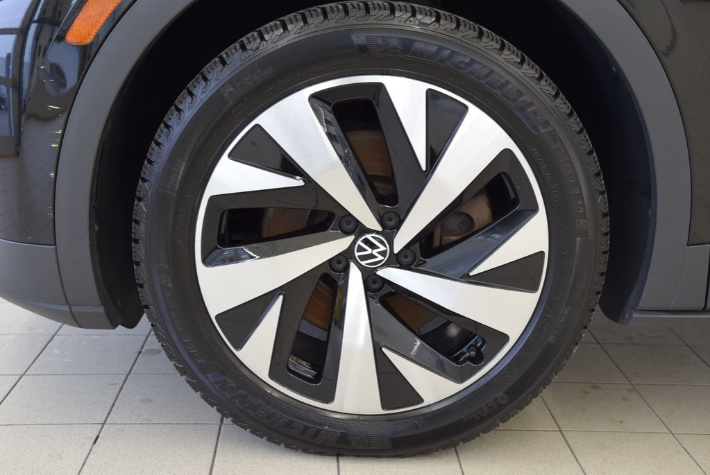2021 Volkswagen ID.4 PRO+AWD+STATEMENT+CUIR+ in Laval, Quebec - 5 - w1024h768px