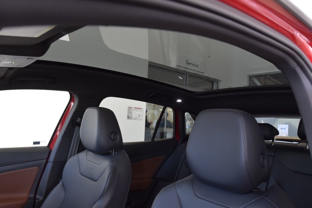 2021 Volkswagen ID.4 PRO+STATEMENT+AWD+BAS KM in Laval, Quebec - 7 - w1024h768px