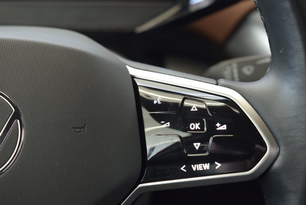 2021 Volkswagen ID.4 PRO+STATEMENT+AWD+BAS KM in Laval, Quebec - 23 - w1024h768px