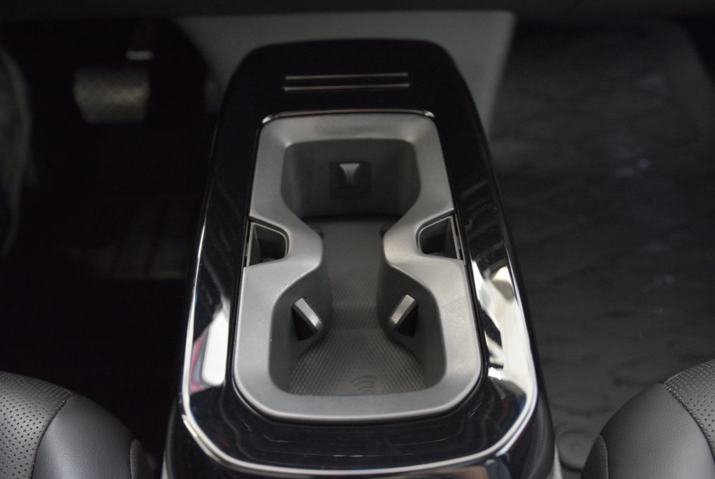 Volkswagen ID.4 PRO+STATEMENT+AWD+THERMO 2022 à Laval, Québec - 19 - w1024h768px