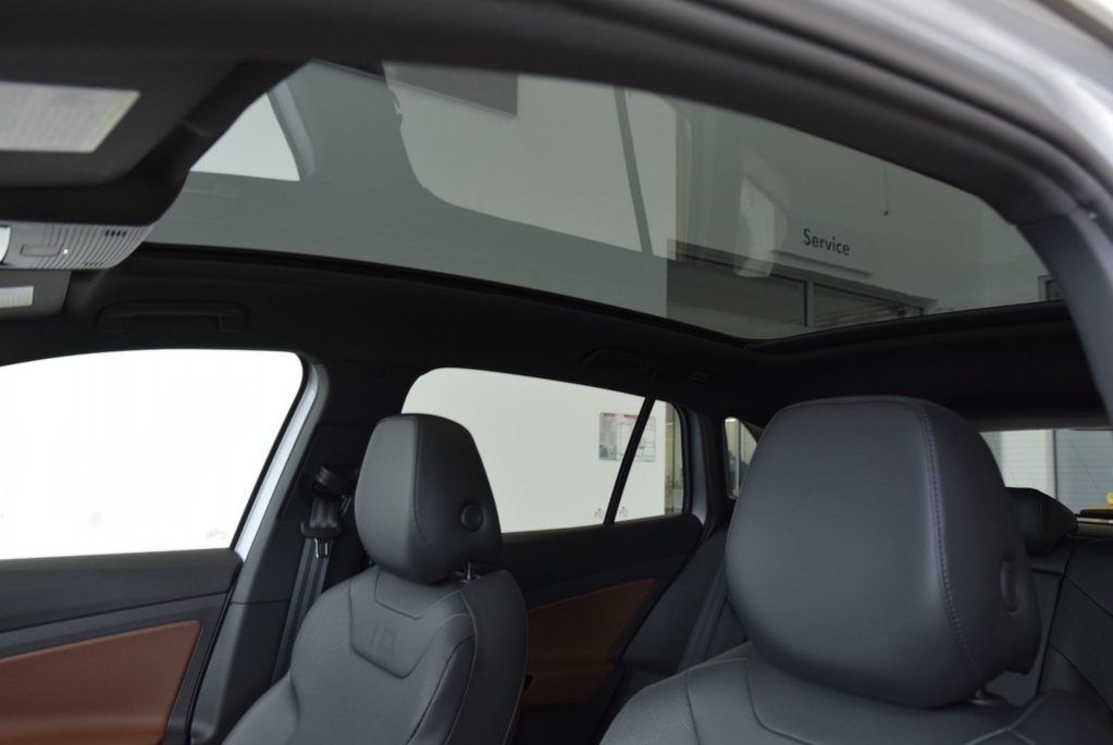 Volkswagen ID.4 PRO+STATEMENT+AWD+THERMO 2022 à Laval, Québec - 27 - w1024h768px