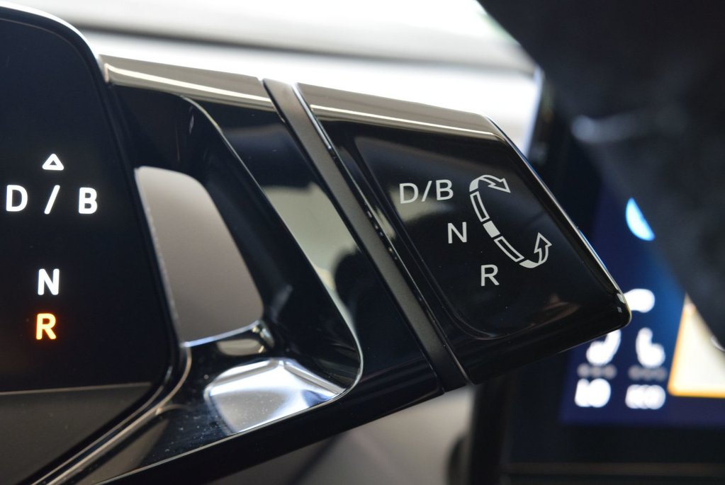 2023 Volkswagen ID.4 PRO+STATEMENT+AWD+TOIT PANO in Laval, Quebec - 25 - w1024h768px