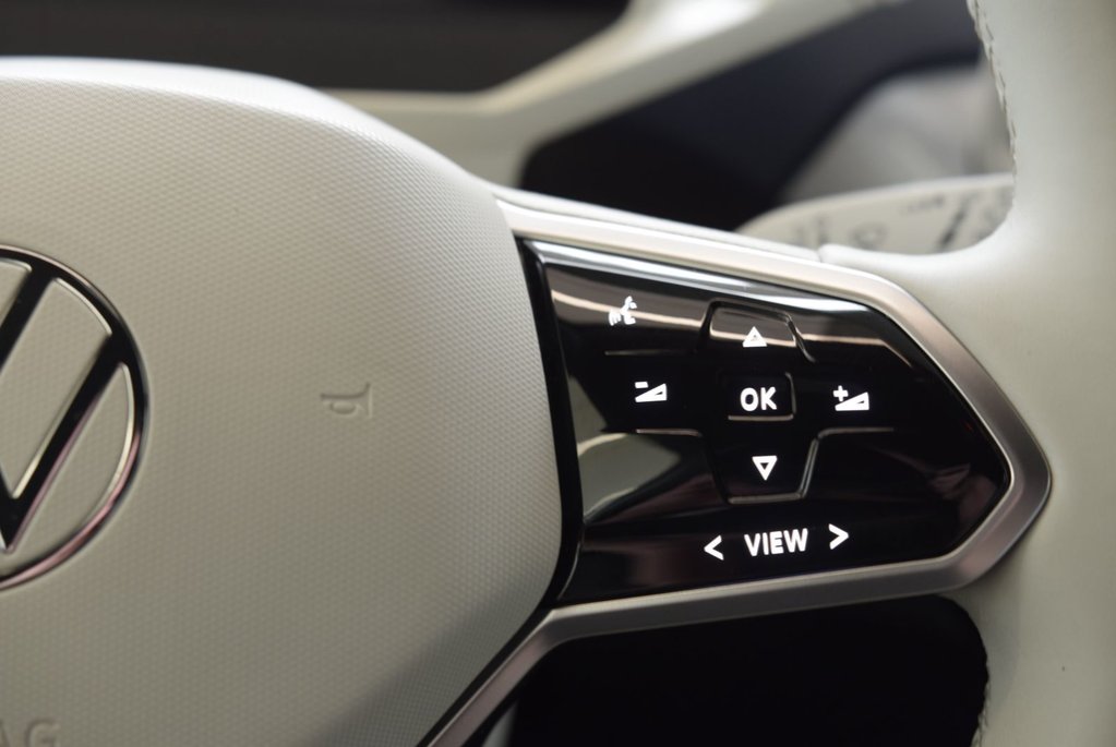 2023 Volkswagen ID.4 PRO+STATEMENT+AWD+CUIR BLANC in Laval, Quebec - 24 - w1024h768px