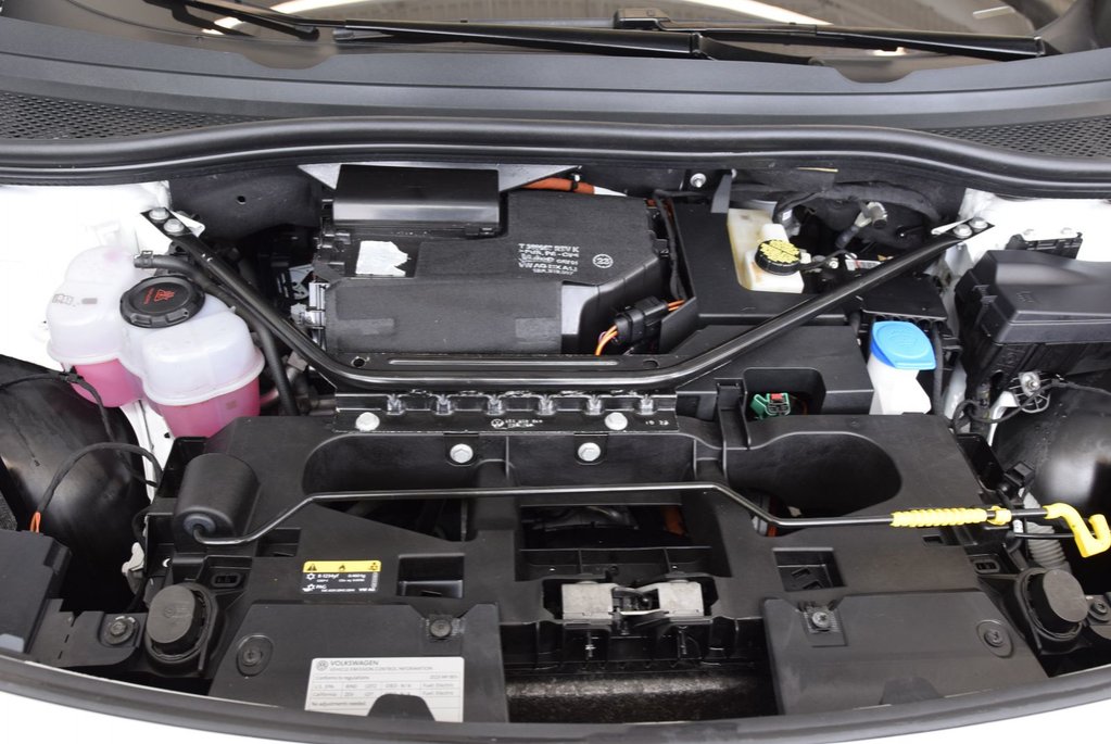 2023 Volkswagen ID.4 PRO+STATEMENT+AWD+CUIR BLANC in Laval, Quebec - 17 - w1024h768px