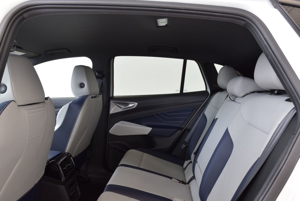 2023 Volkswagen ID.4 PRO+STATEMENT+AWD+CUIR BLANC in Laval, Quebec - 20 - w1024h768px