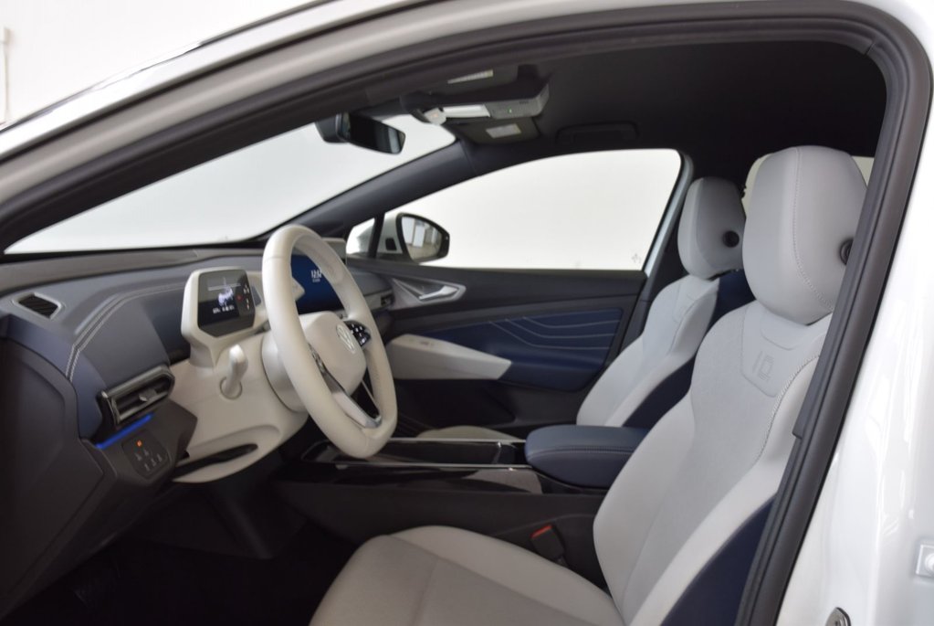 2023 Volkswagen ID.4 PRO+STATEMENT+AWD+CUIR BLANC in Laval, Quebec - 9 - w1024h768px
