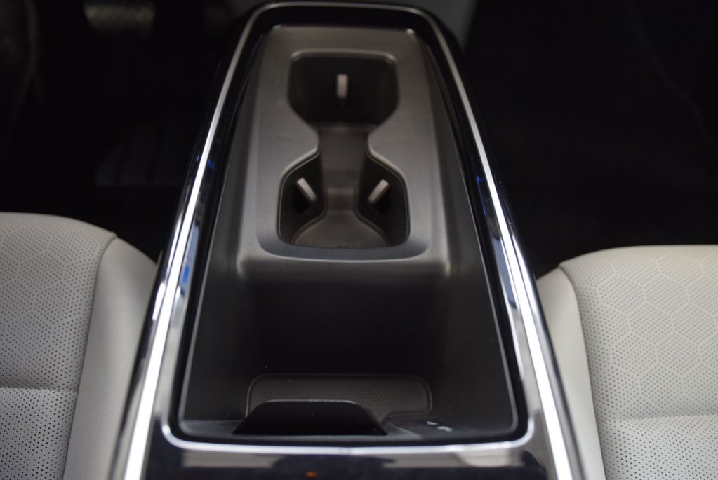 2023 Volkswagen ID.4 PRO+STATEMENT+AWD+CUIR BLANC in Laval, Quebec - 29 - w1024h768px