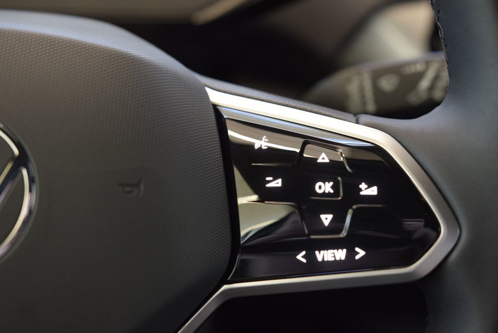 Volkswagen ID.4 PRO+STATEMENT+AWD+CUIR+MAGS 2023 à Laval, Québec - 13 - w1024h768px