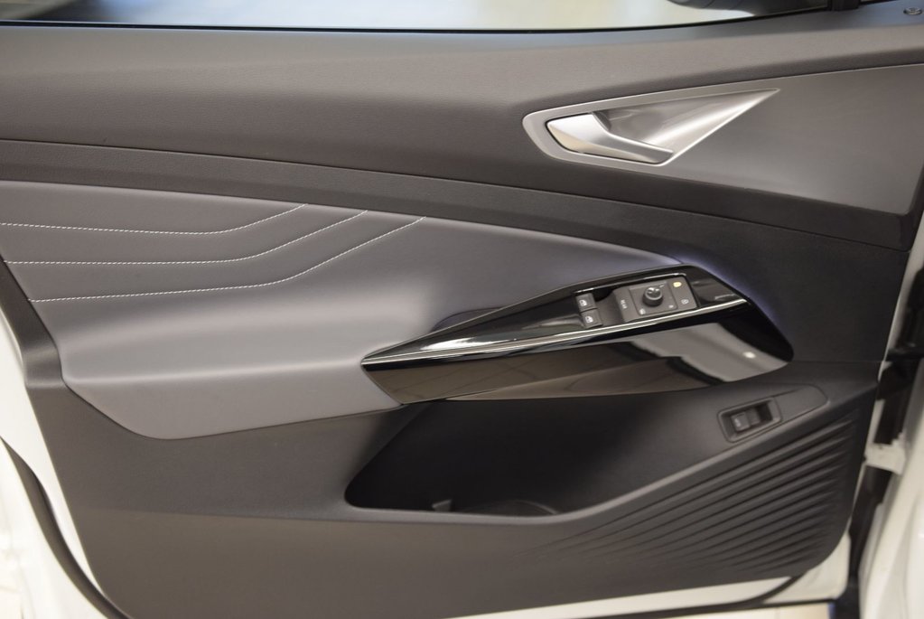 2023 Volkswagen ID.4 PRO+STATEMENT+AWD+CUIR+ in Laval, Quebec - 15 - w1024h768px