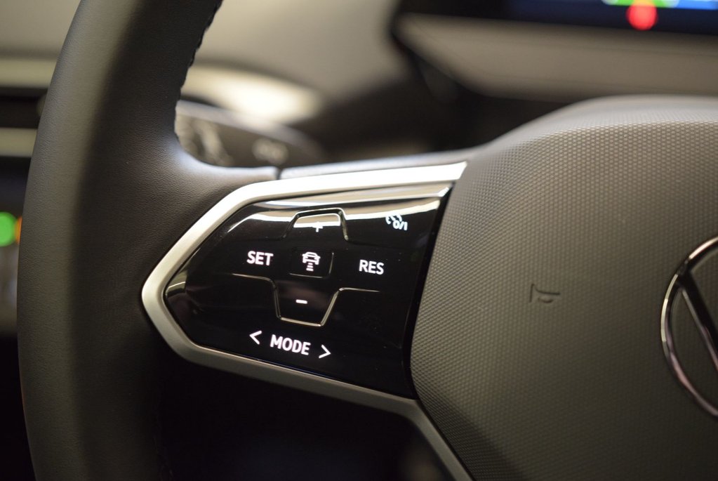 2023 Volkswagen ID.4 PRO+STATEMENT+AWD+CUIR+ in Laval, Quebec - 20 - w1024h768px