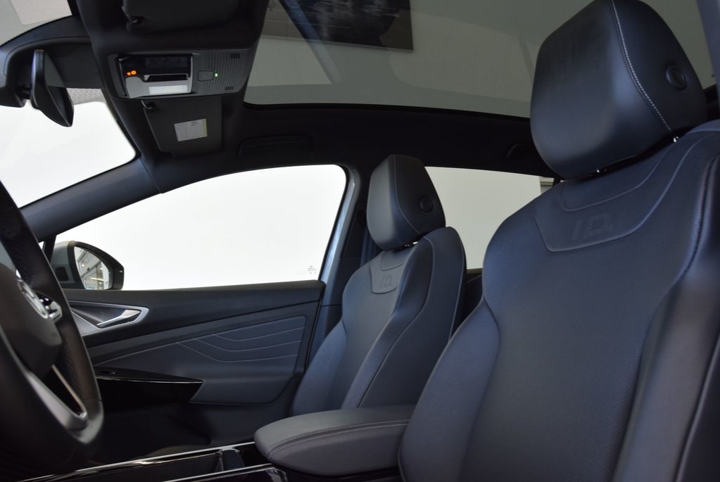 2023 Volkswagen ID.4 PRO+S+STATEMENT+AWD+TOIT PANO in Laval, Quebec - 9 - w1024h768px