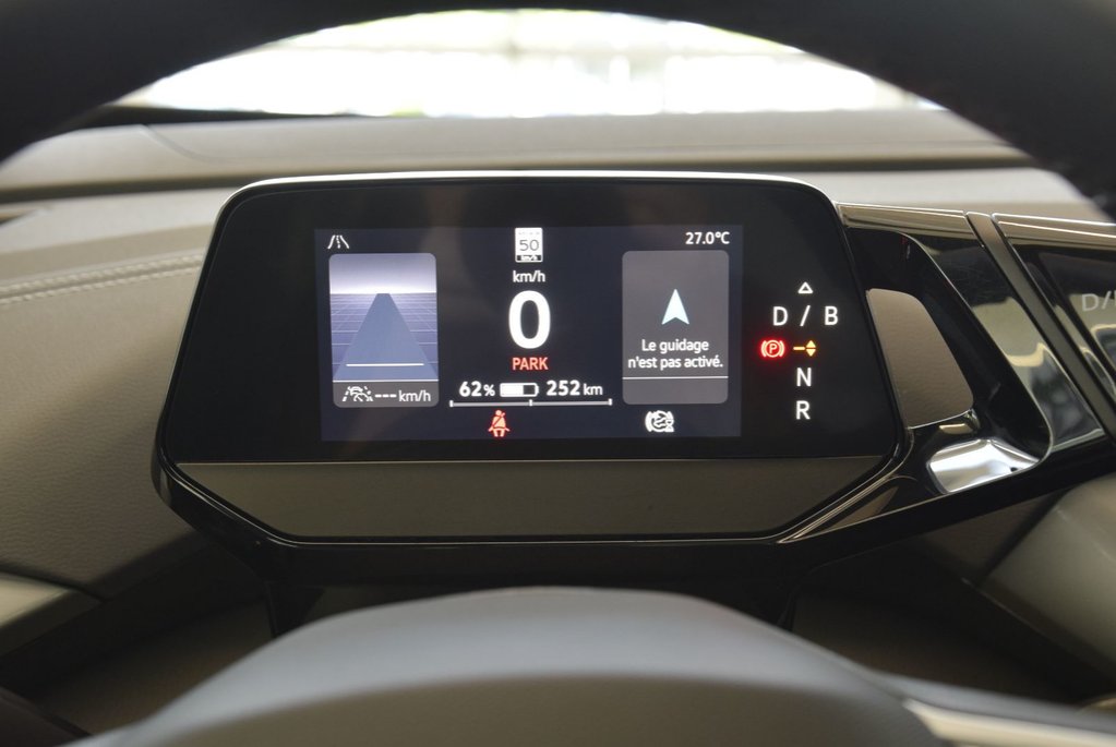 2023 Volkswagen ID.4 PRO S+AWD+STATEMENT+TOIT PANO in Laval, Quebec - 26 - w1024h768px