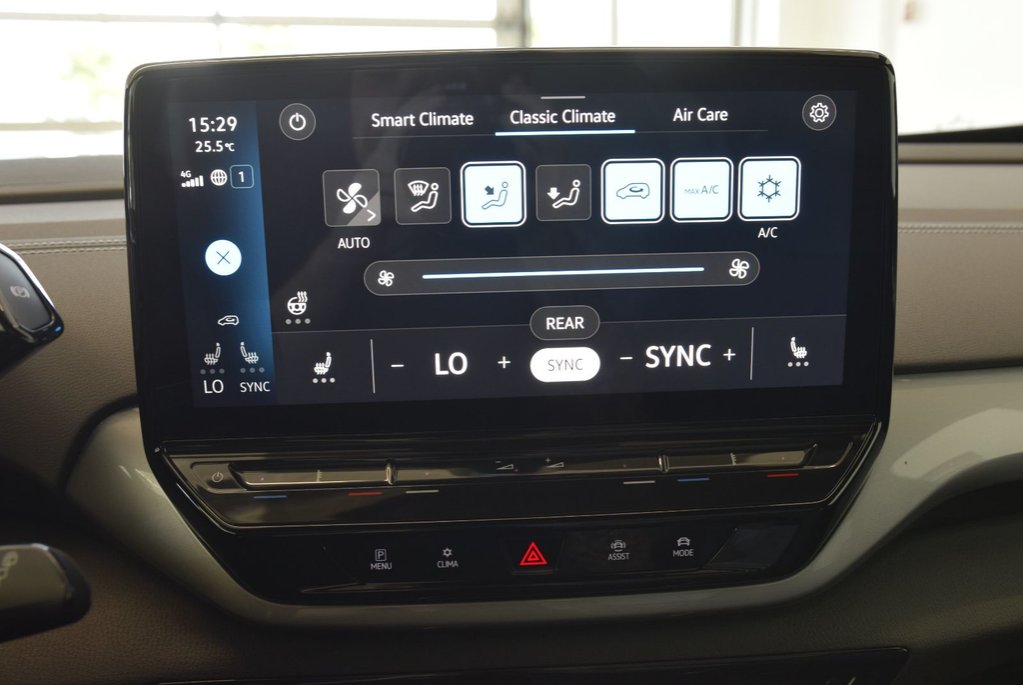 2023 Volkswagen ID.4 PRO S+AWD+STATEMENT+TOIT PANO in Laval, Quebec - 29 - w1024h768px