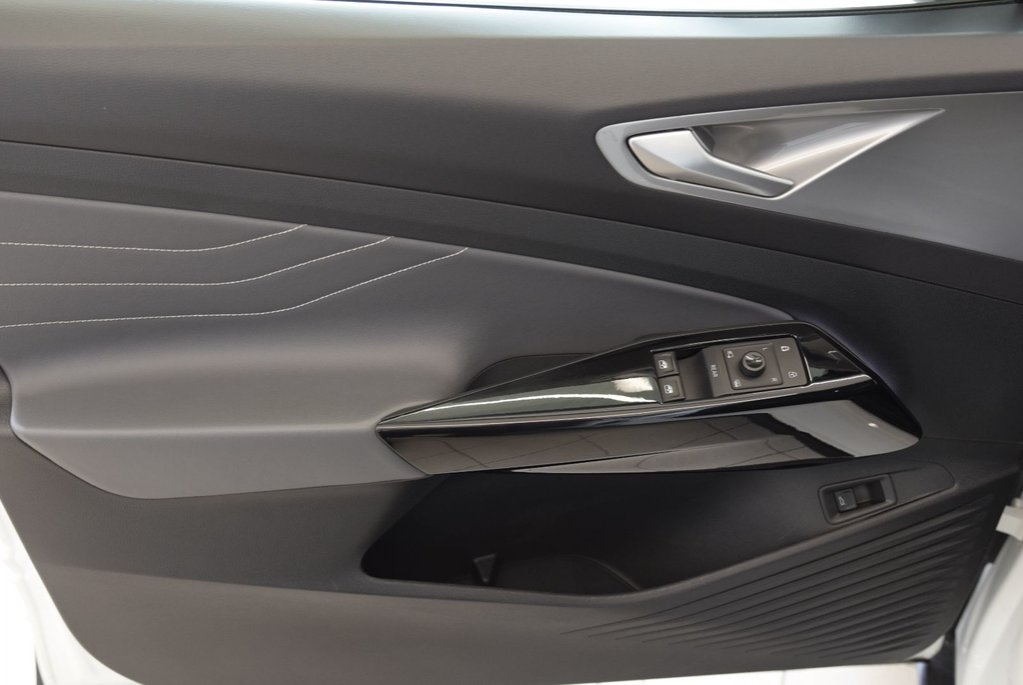 2023 Volkswagen ID.4 PRO+S+CUIR+TOIT PANO+LED+ in Laval, Quebec - 21 - w1024h768px
