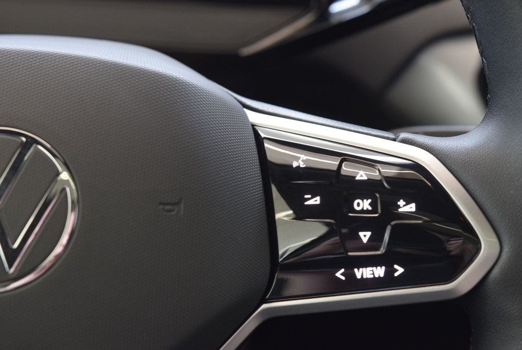2023 Volkswagen ID.4 PRO+STATEMENT+AWD+TOIT PANO in Laval, Quebec - 25 - w1024h768px