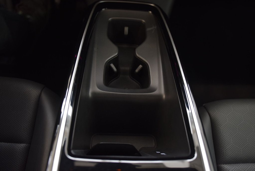 2023 Volkswagen ID.4 PRO+S+AWD+CUIR+LED+CAMERA in Laval, Quebec - 21 - w1024h768px