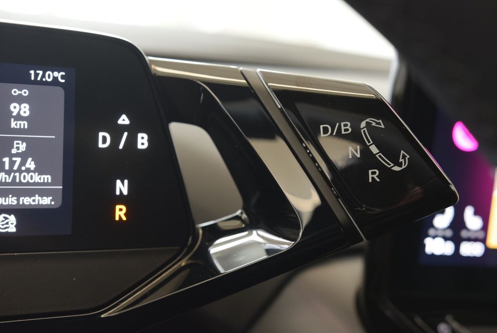 2023 Volkswagen ID.4 PRO+S+AWD+CUIR+LED+CAMERA in Laval, Quebec - 24 - w1024h768px