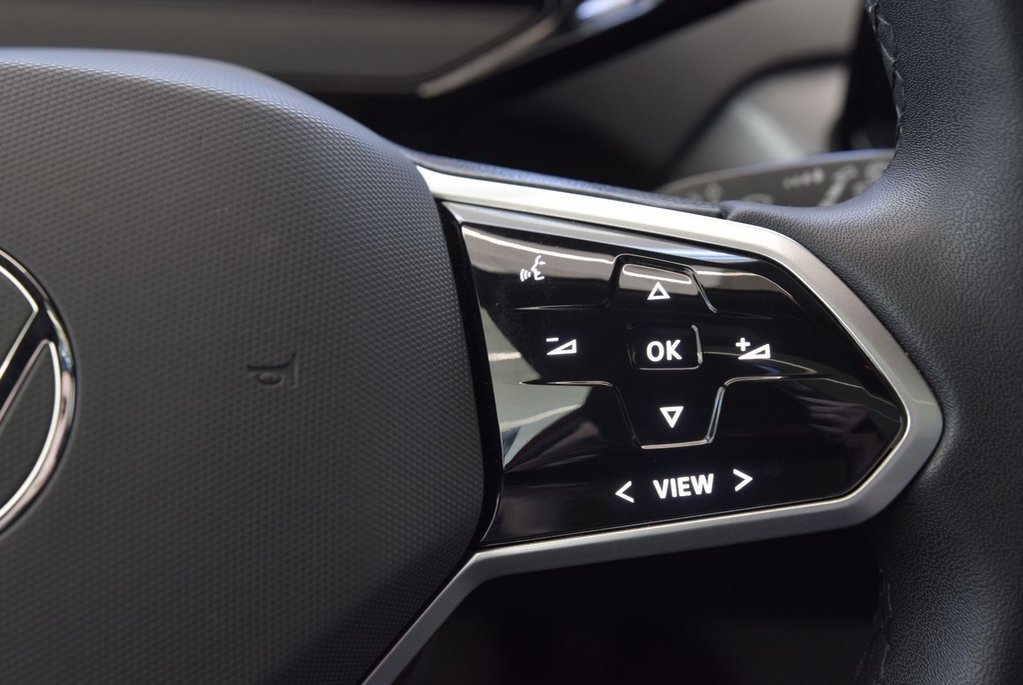 Volkswagen ID.4 PRO+S+AWD+CUIR+TOIT PANO 2023 à Laval, Québec - 21 - w1024h768px