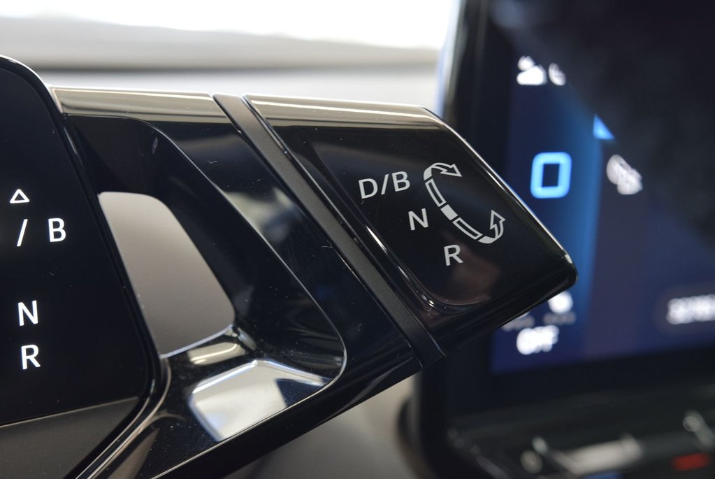 Volkswagen ID.4 PRO+S+AWD+CUIR+TOIT PANO 2023 à Laval, Québec - 16 - w1024h768px